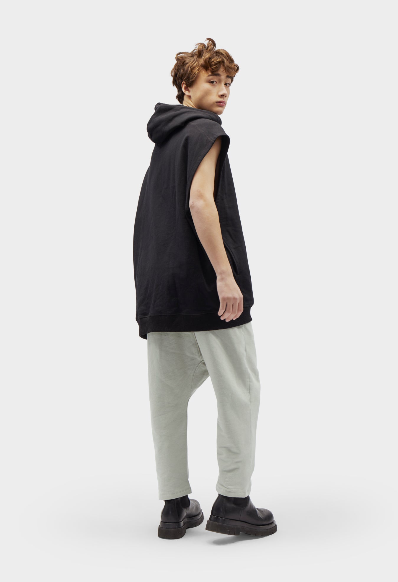 Open edge sleeveless discount hoodie